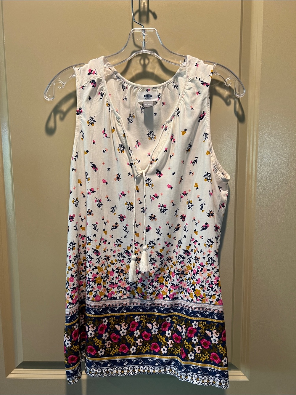 Old Navy White Floral Tassel Sleeveless Camisole with Border Print